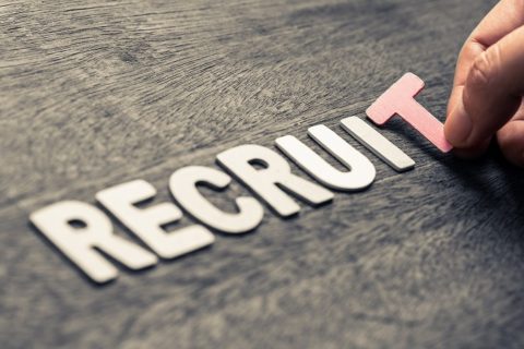 物流業界で確かなキャリアを！株式会社鈴木運輸の大型ドライバー求人情報